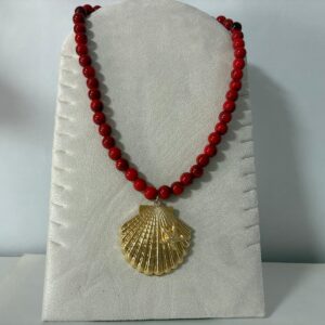 Collar de cuentas rojas Modelo Bolonia