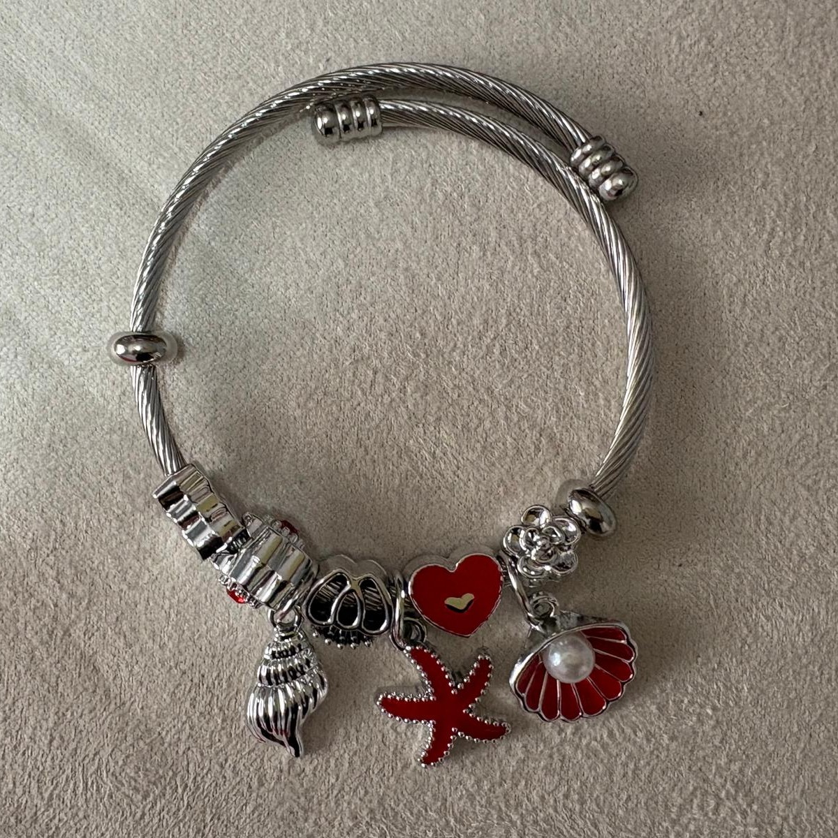 Pulsera de charms en acero Modelo Merida
